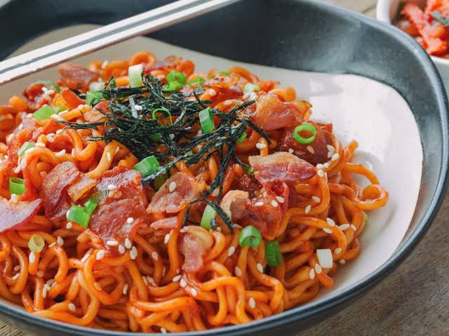 Mie Goreng Pedas Gila ( crazy spicy )